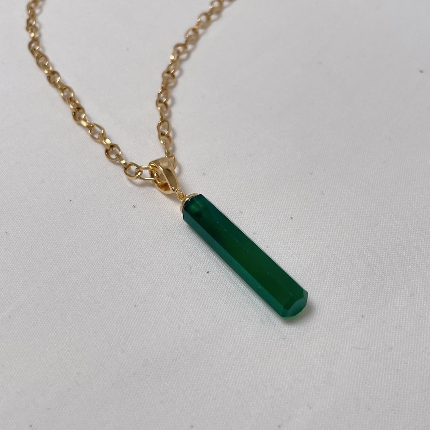Green Onyx Yellow Gold Column Amulet Necklace