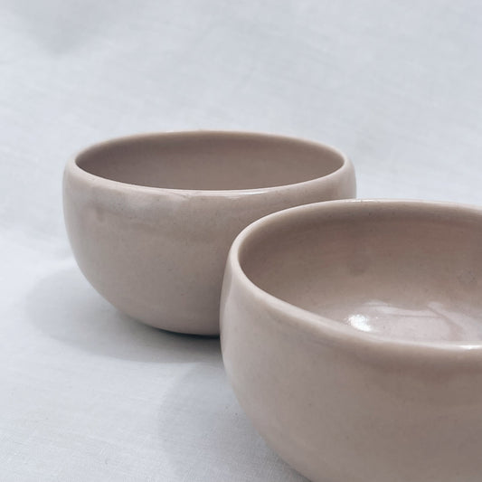 Set of 2 Warm Grey Bowls